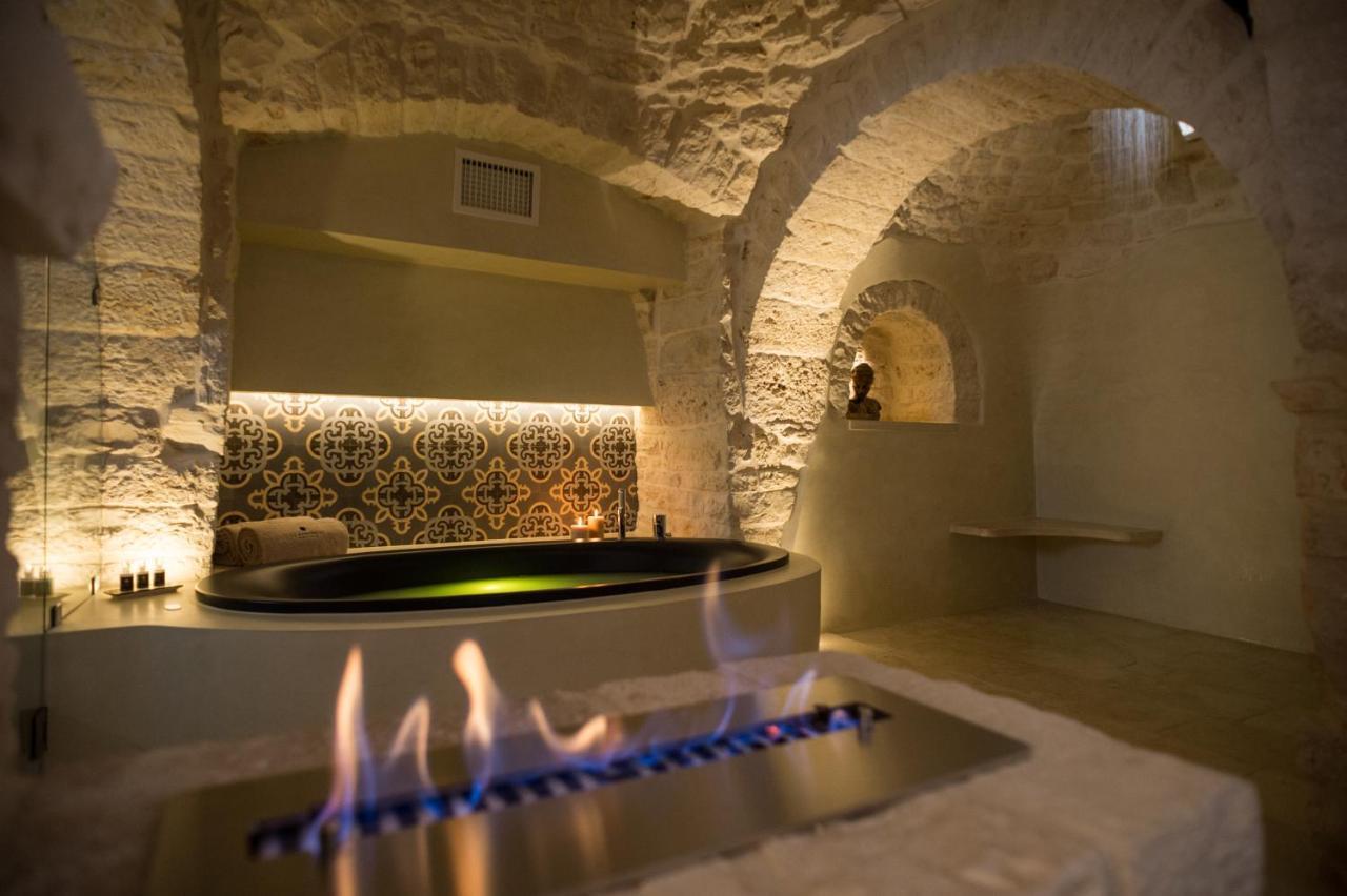 アルベロベッロ La Mandorla Luxury Trullo Bed & Breakfast エクステリア 写真