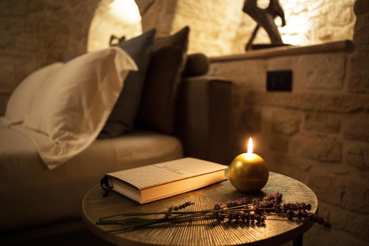 アルベロベッロ La Mandorla Luxury Trullo Bed & Breakfast エクステリア 写真