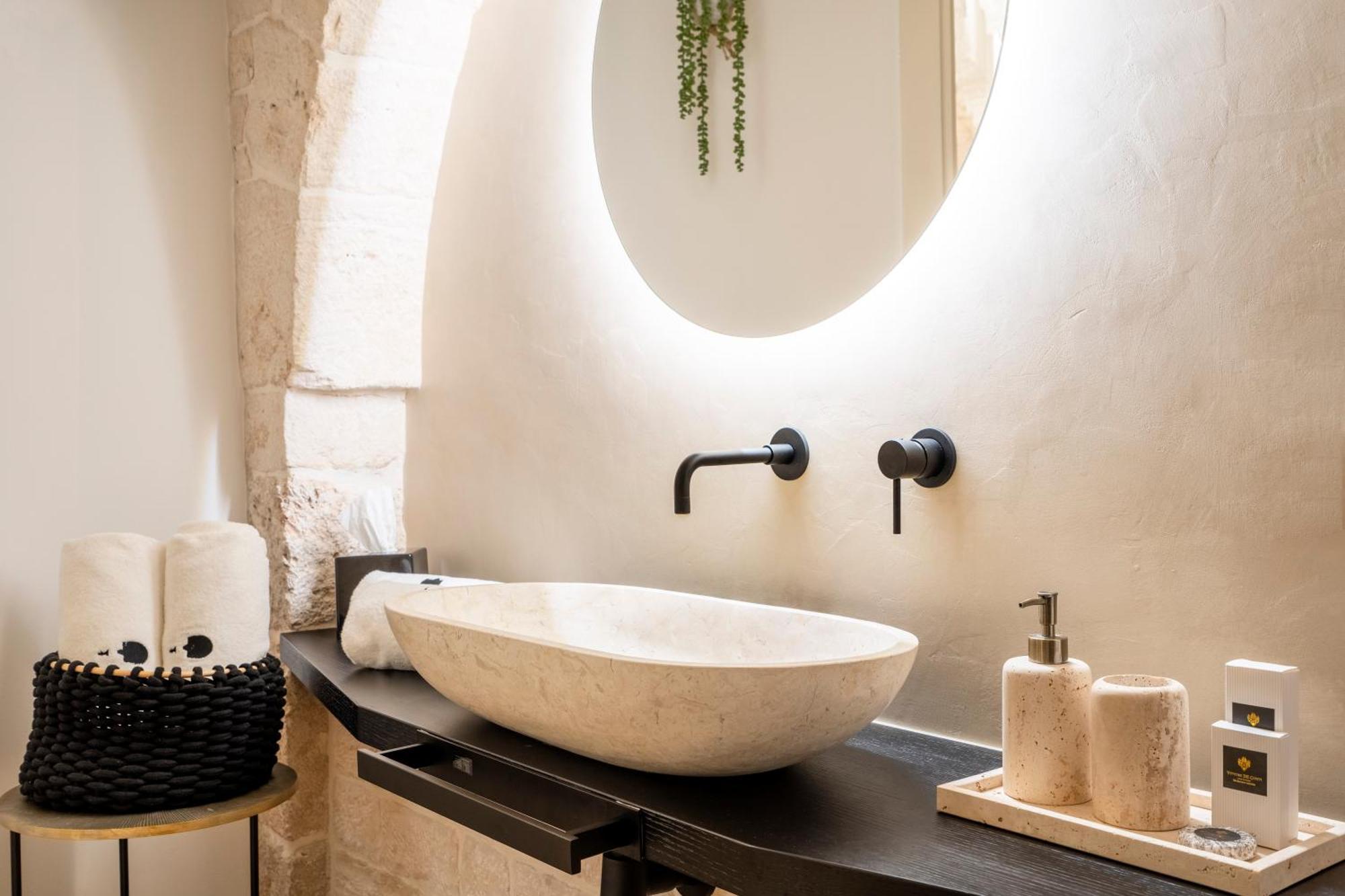 アルベロベッロ La Mandorla Luxury Trullo Bed & Breakfast エクステリア 写真